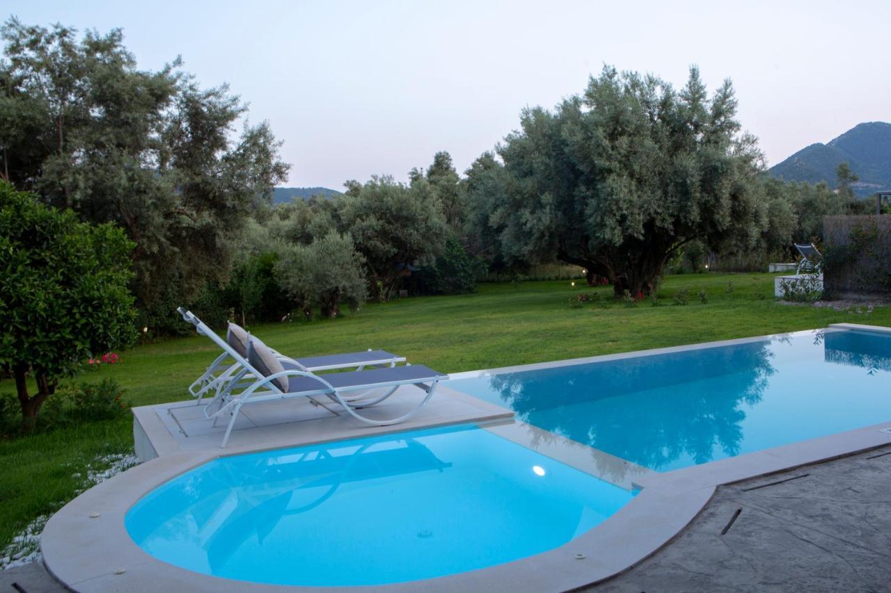 Averto Villas With Private Pool Нідрі Екстер'єр фото
