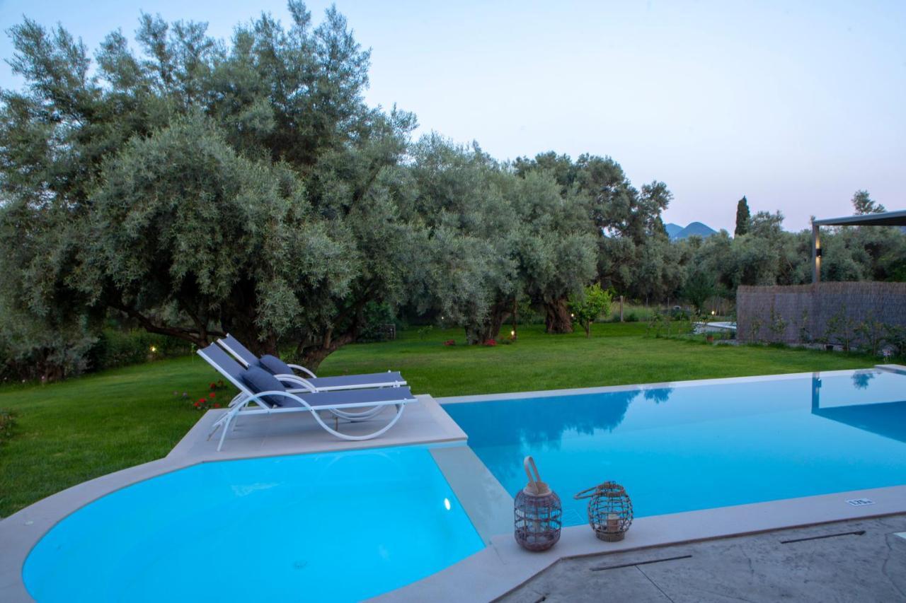 Averto Villas With Private Pool Нідрі Екстер'єр фото