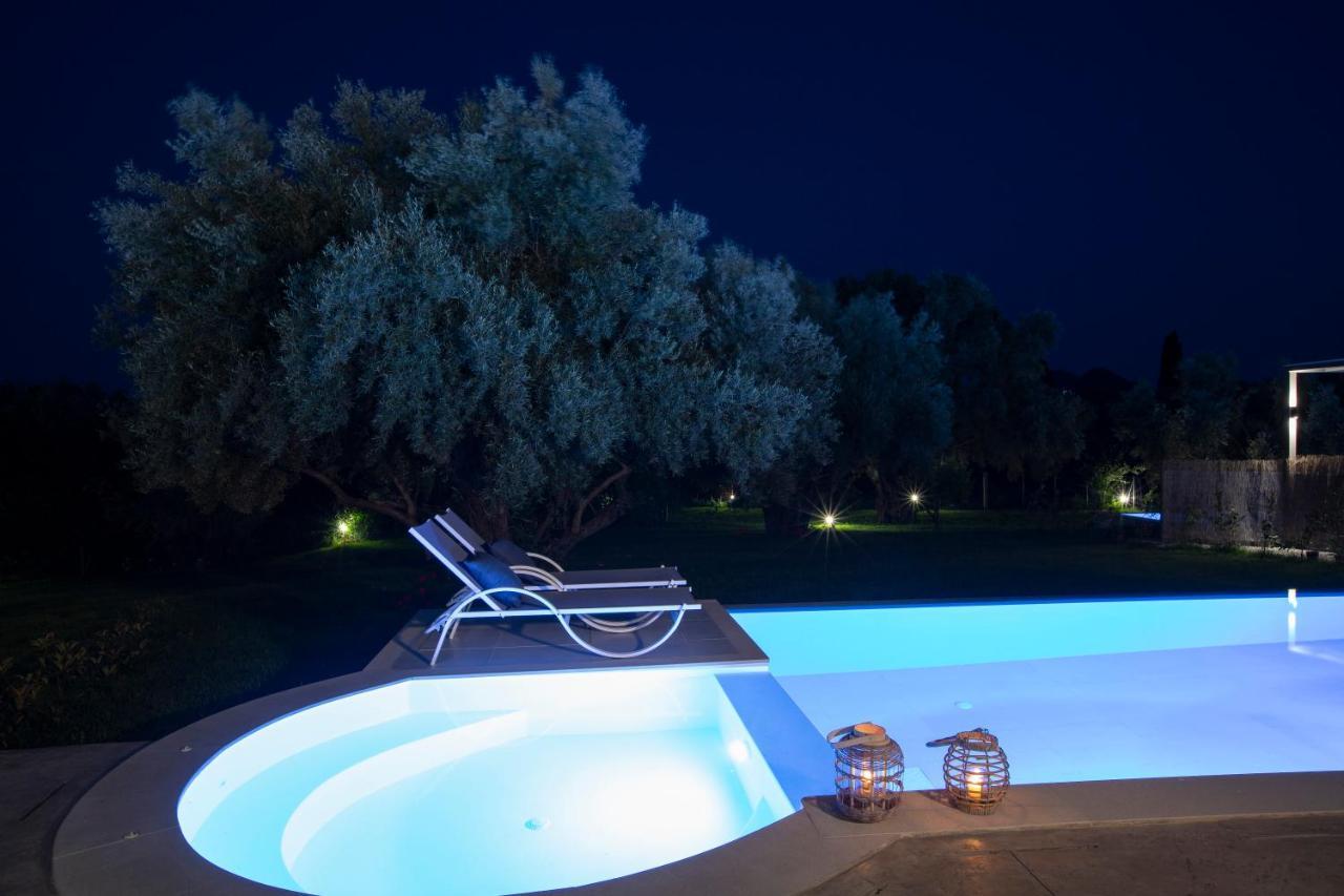 Averto Villas With Private Pool Нідрі Екстер'єр фото