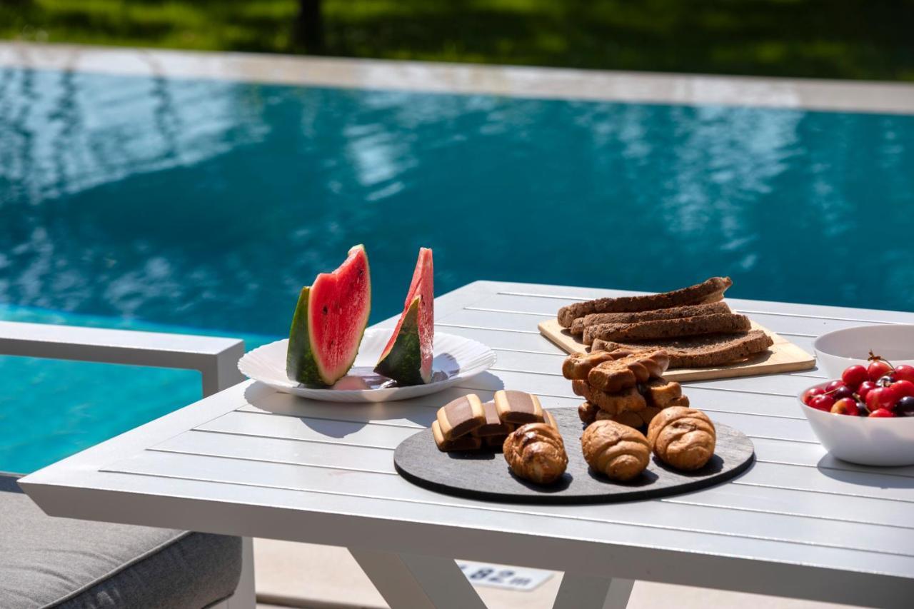 Averto Villas With Private Pool Нідрі Екстер'єр фото