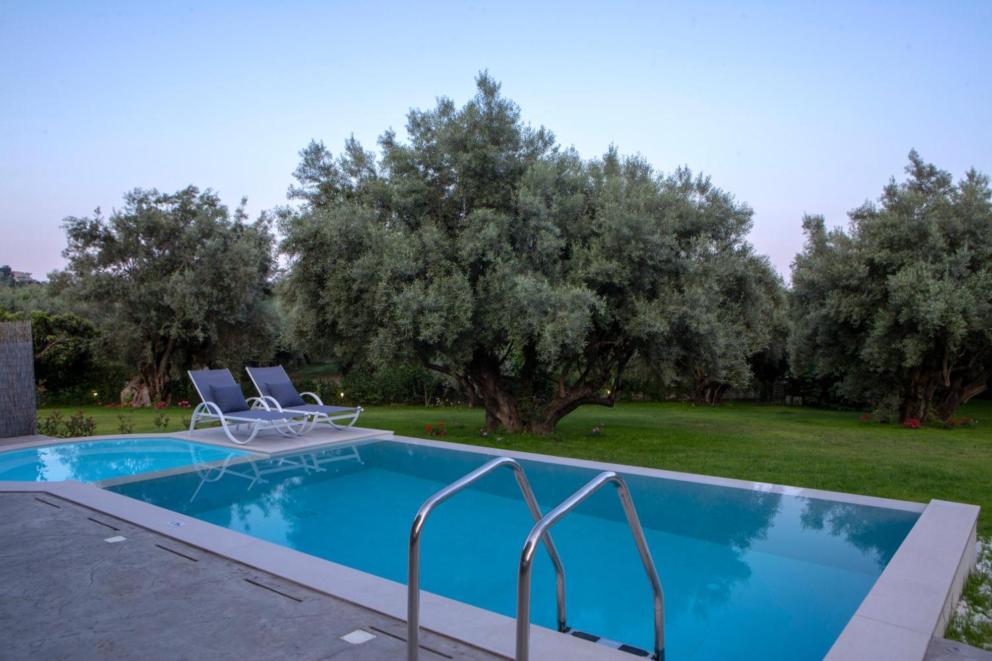 Averto Villas With Private Pool Нідрі Екстер'єр фото